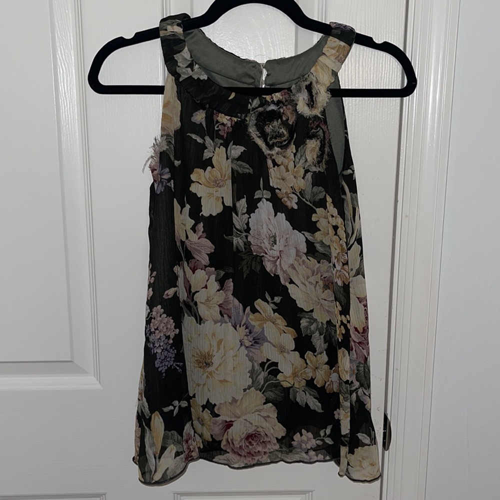 Cute & loved classy tank top.
